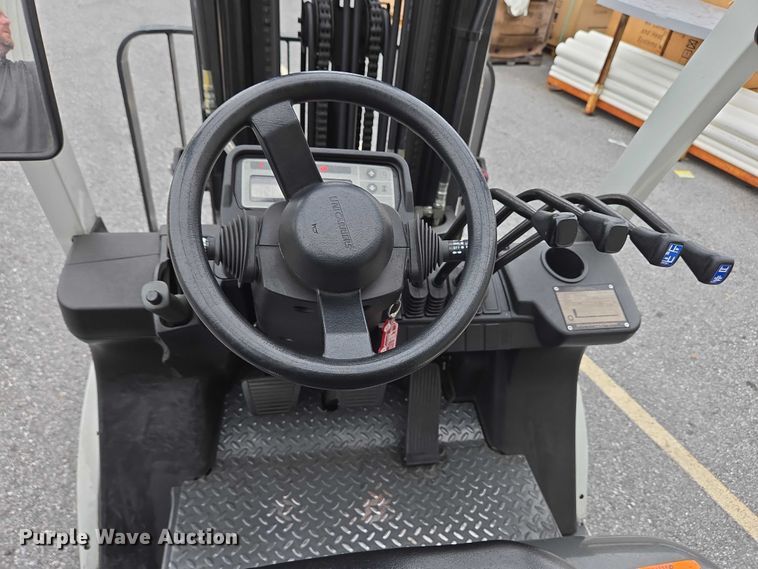 image for item EC4333 2016 UniCarriers PF50 forklift