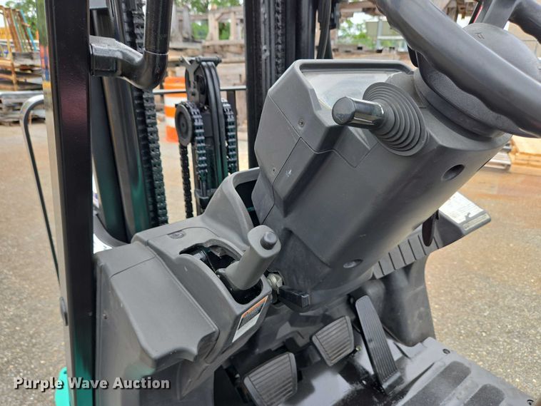 image for item EC4334 Mitsubishi FGC25N forklift