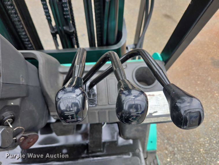 image for item EC4334 Mitsubishi FGC25N forklift