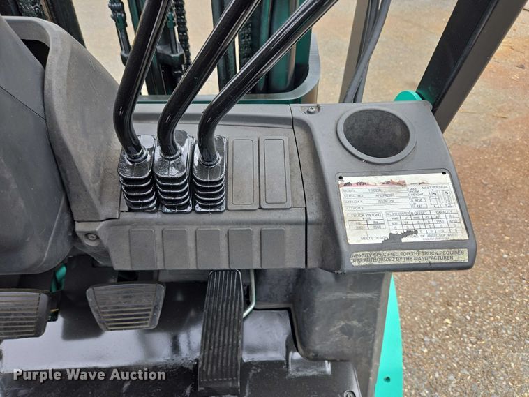 image for item EC4334 Mitsubishi FGC25N forklift