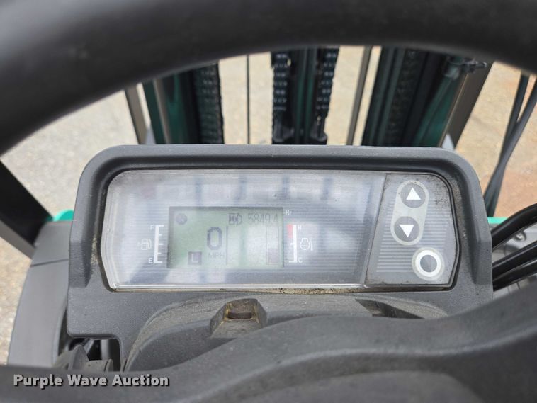 image for item EC4334 Mitsubishi FGC25N forklift