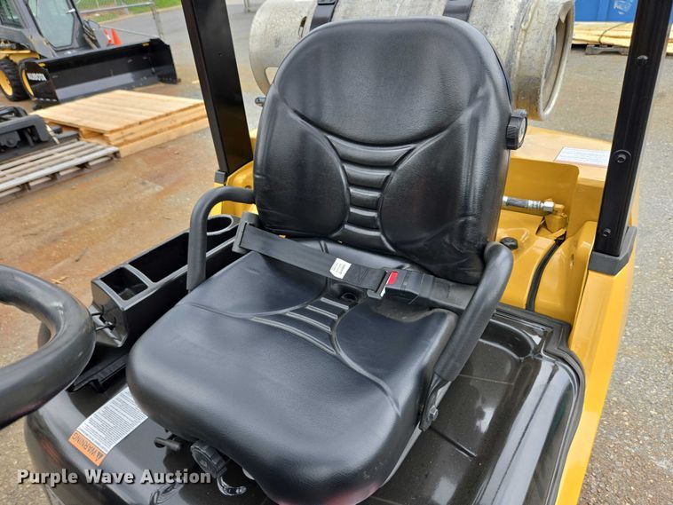 image for item EC4335 Caterpillar 2C5000 forklift
