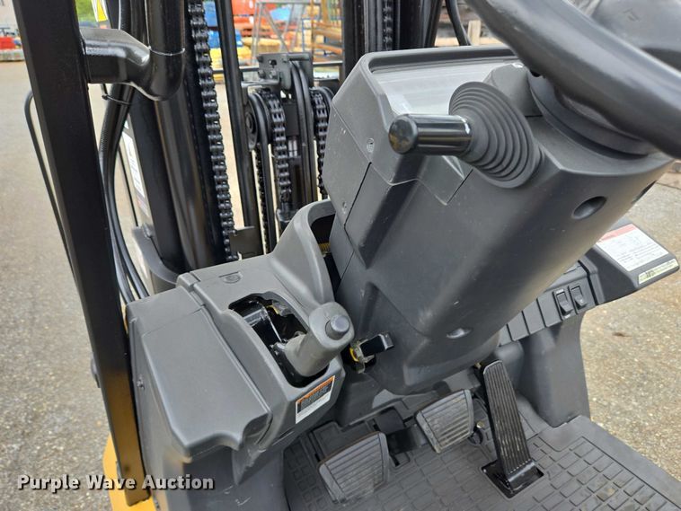 image for item EC4335 Caterpillar 2C5000 forklift