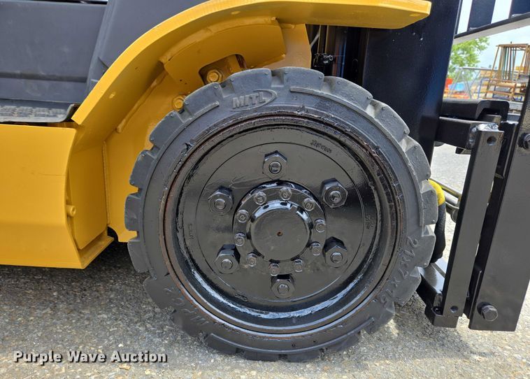 image for item EC4336 Caterpillar 2C50004 forklift