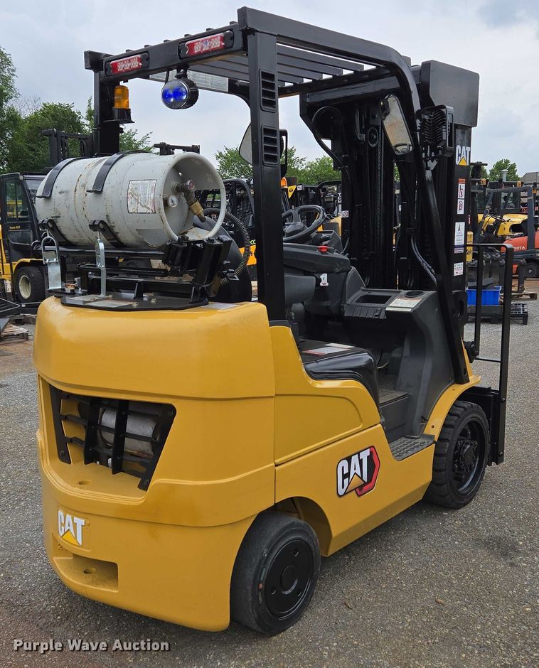 MONTACARGAS CATERPILLAR 2C5000