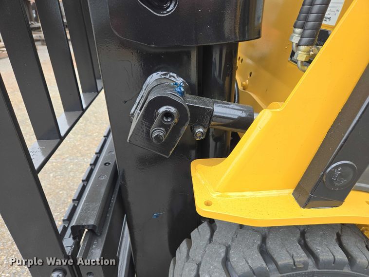 image for item EC4337 Caterpillar 2C5000 forklift