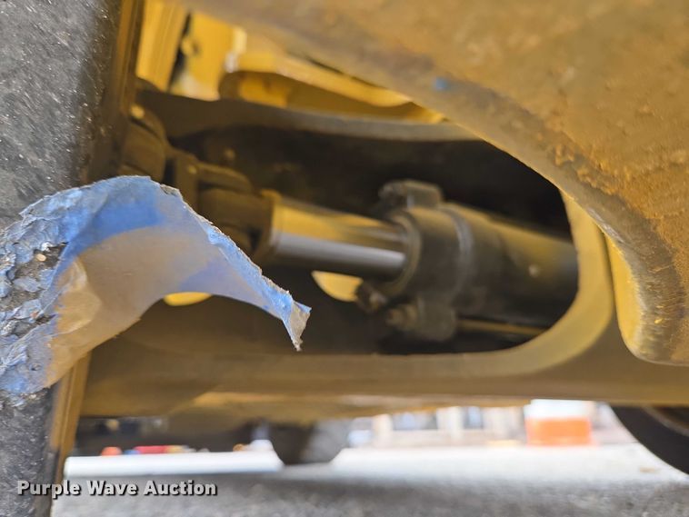 image for item EC4337 Caterpillar 2C5000 forklift