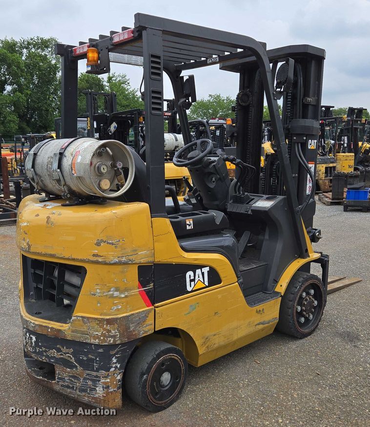 MONTACARGAS CATERPILLAR 2C5000