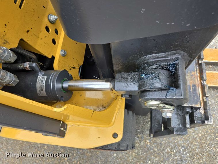 image for item EC4338 Caterpillar 2C5000 forklift