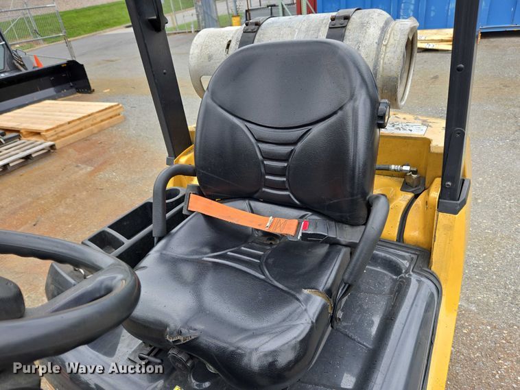 image for item EC4338 Caterpillar 2C5000 forklift