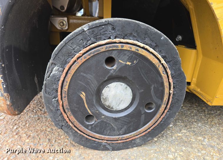 image for item EC4338 Caterpillar 2C5000 forklift