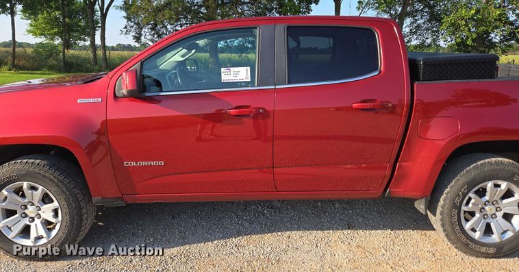 image for item ED2063 2016 Chevrolet Colorado Crew Cab pickup truck