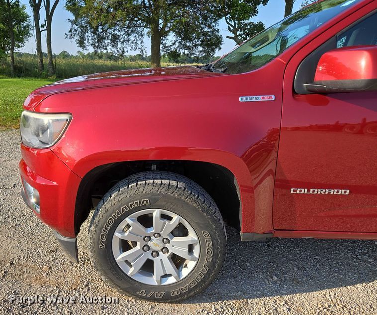 image for item ED2063 2016 Chevrolet Colorado Crew Cab pickup truck
