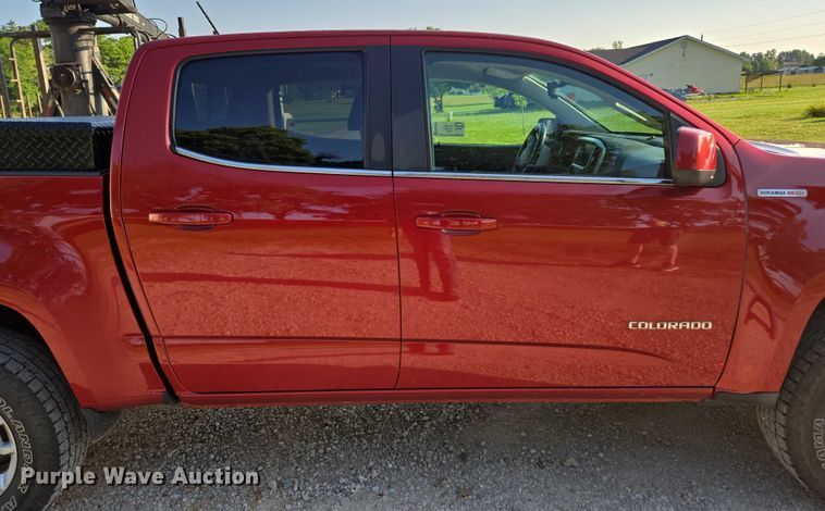 image for item ED2063 2016 Chevrolet Colorado Crew Cab pickup truck