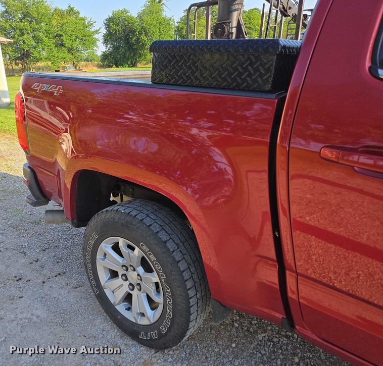 image for item ED2063 2016 Chevrolet Colorado Crew Cab pickup truck