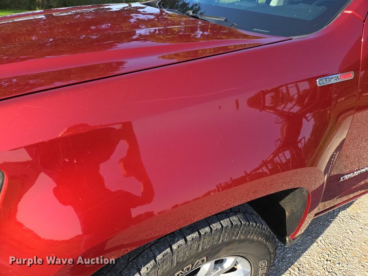 image for item ED2063 2016 Chevrolet Colorado Crew Cab pickup truck