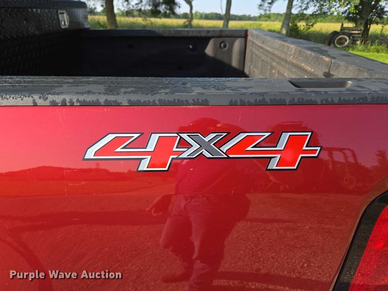 image for item ED2063 2016 Chevrolet Colorado Crew Cab pickup truck