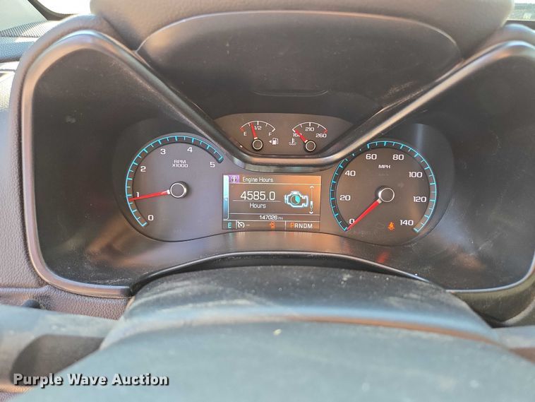 image for item ED2063 2016 Chevrolet Colorado Crew Cab pickup truck