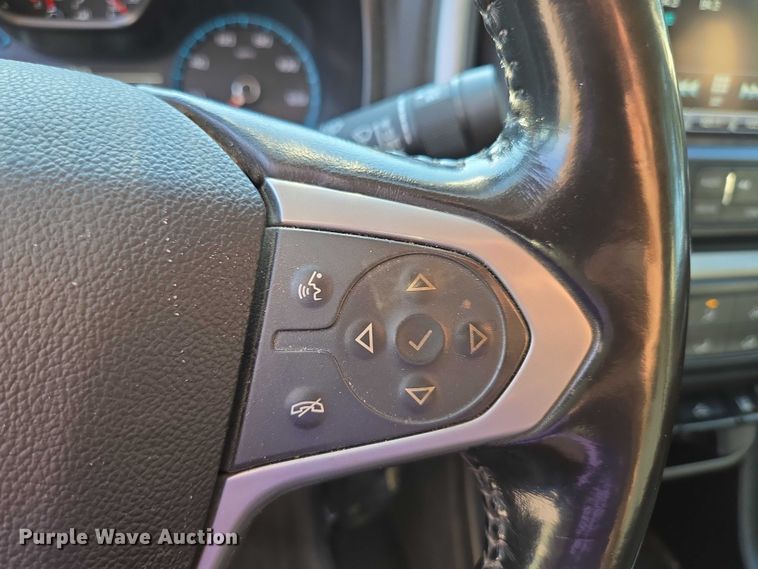 image for item ED2063 2016 Chevrolet Colorado Crew Cab pickup truck