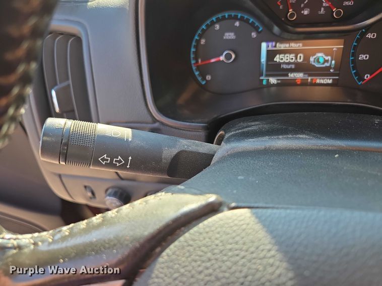 image for item ED2063 2016 Chevrolet Colorado Crew Cab pickup truck