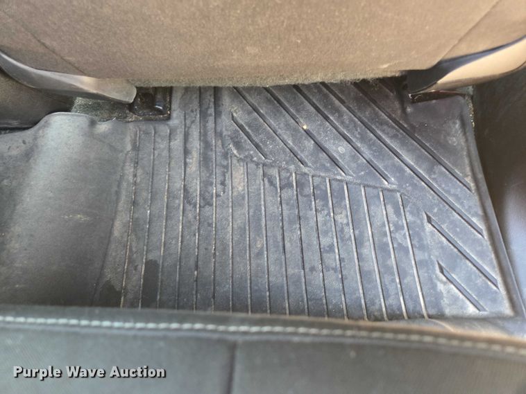 image for item ED2063 2016 Chevrolet Colorado Crew Cab pickup truck