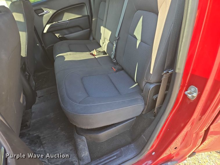 image for item ED2063 2016 Chevrolet Colorado Crew Cab pickup truck