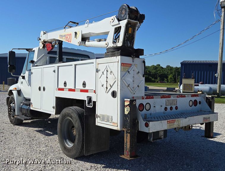 image for item ED2132 2006 International 4300 utility / service truck