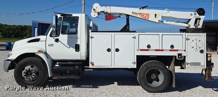 image for item ED2132 2006 International 4300 utility / service truck
