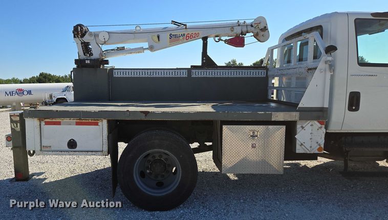 image for item ED2132 2006 International 4300 utility / service truck