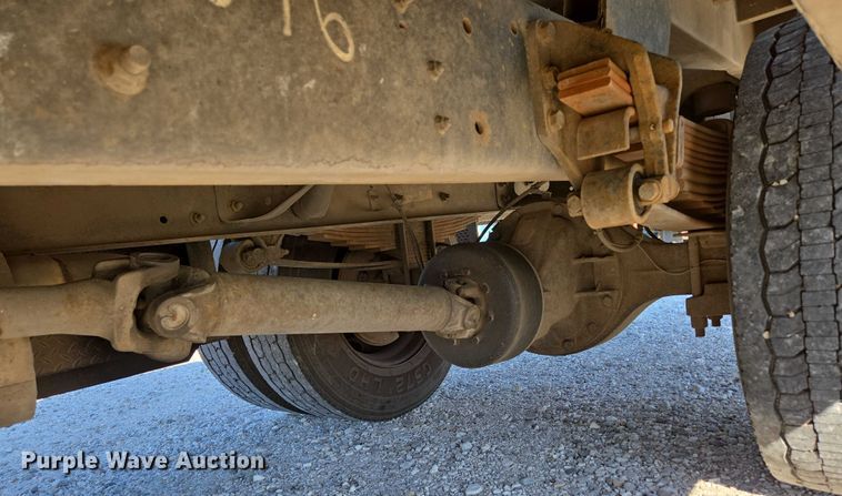 image for item ED2132 2006 International 4300 utility / service truck