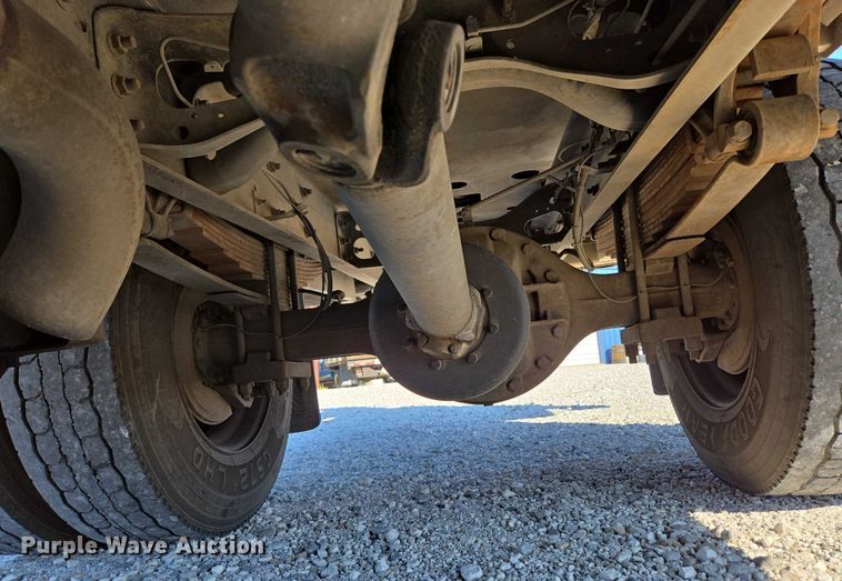 image for item ED2132 2006 International 4300 utility / service truck