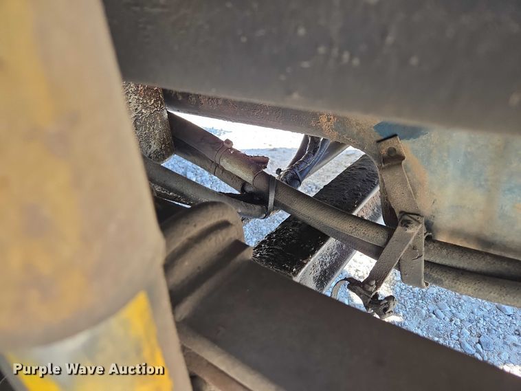 image for item ED2132 2006 International 4300 utility / service truck