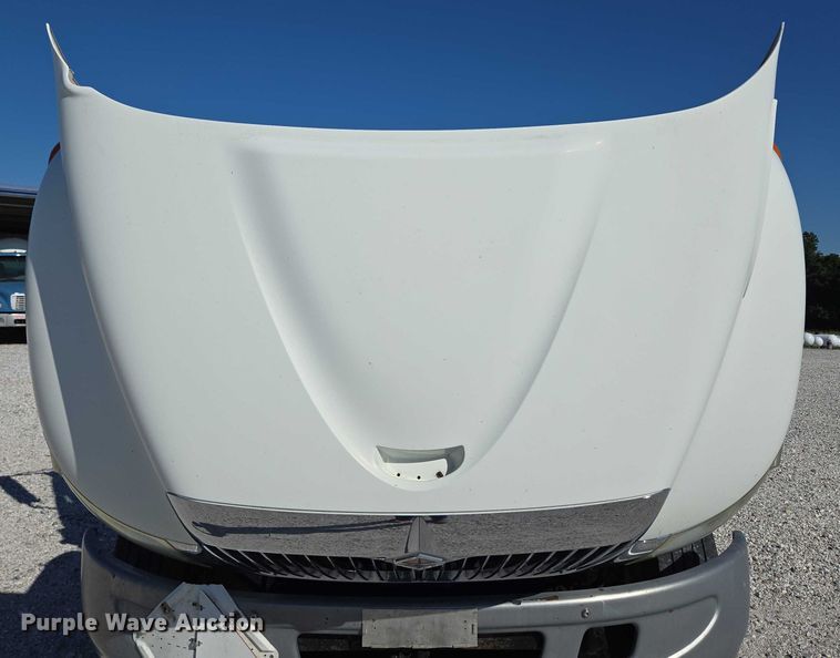 image for item ED2132 2006 International 4300 utility / service truck