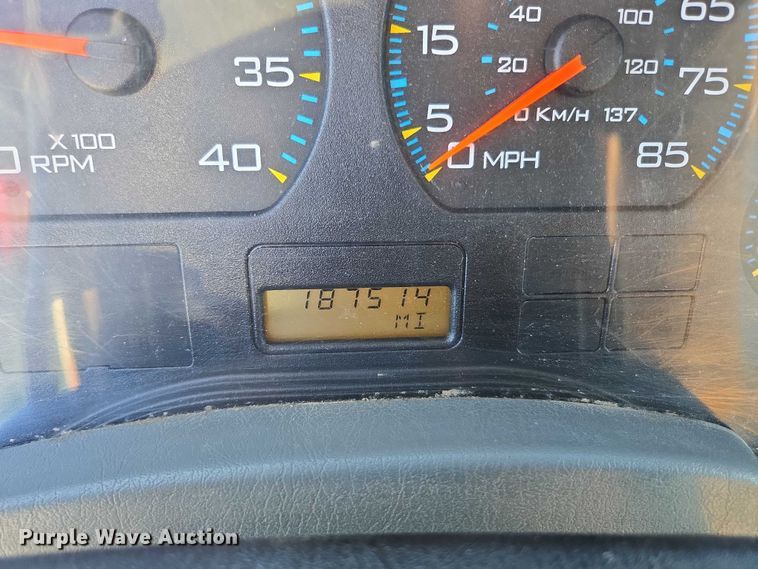 image for item ED2132 2006 International 4300 utility / service truck