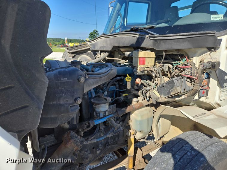 image for item ED2132 2006 International 4300 utility / service truck