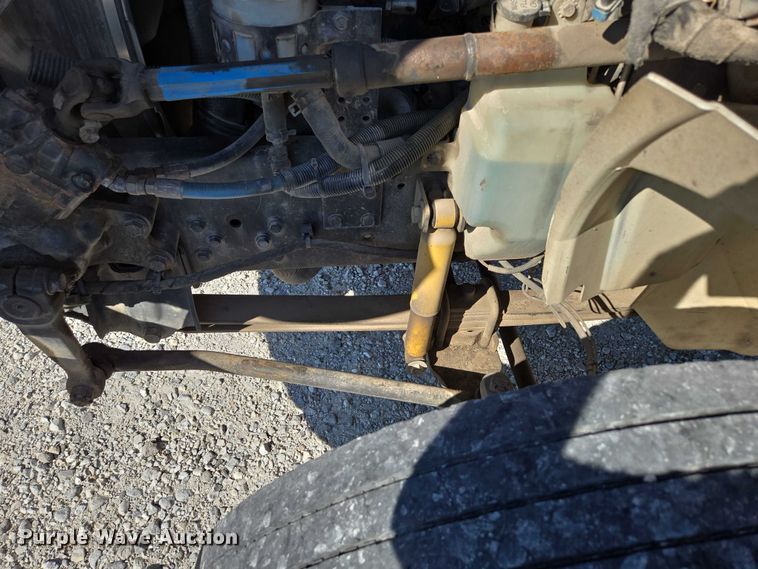 image for item ED2132 2006 International 4300 utility / service truck