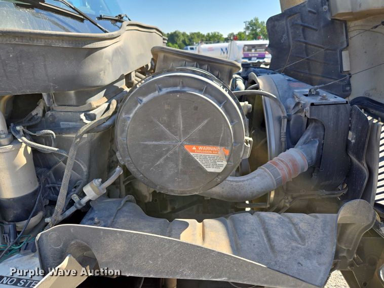 image for item ED2132 2006 International 4300 utility / service truck