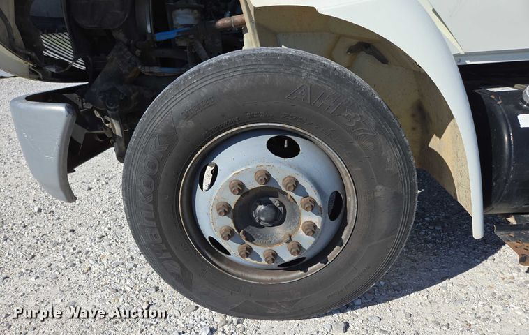 image for item ED2132 2006 International 4300 utility / service truck