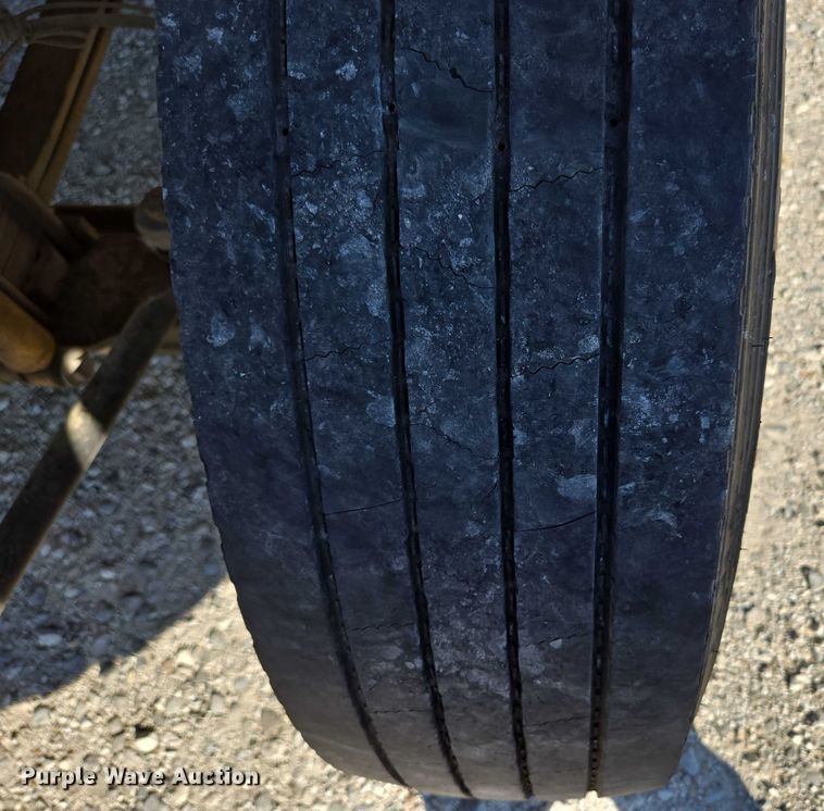 image for item ED2132 2006 International 4300 utility / service truck