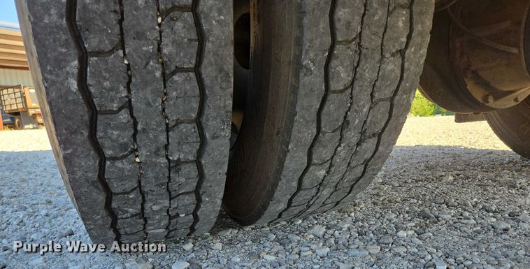 image for item ED2132 2006 International 4300 utility / service truck