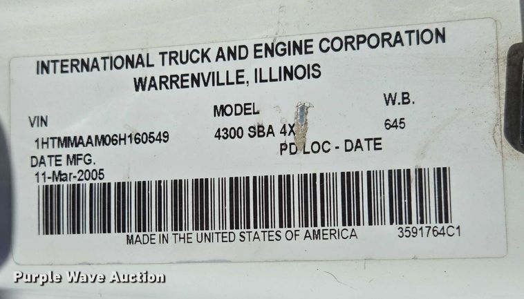 image for item ED2132 2006 International 4300 utility / service truck
