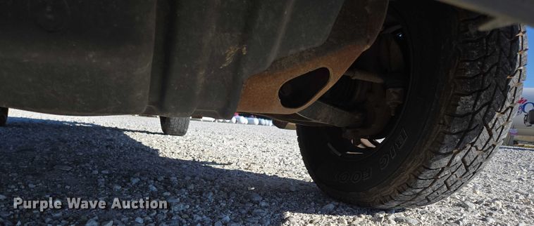 image for item ED2133 2003 Chevrolet Silverado 1500 pickup truck