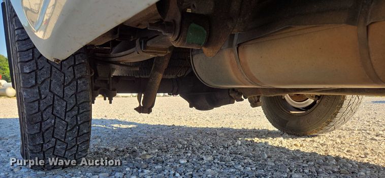 image for item ED2133 2003 Chevrolet Silverado 1500 pickup truck