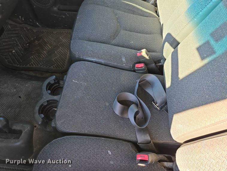 image for item ED2133 2003 Chevrolet Silverado 1500 pickup truck