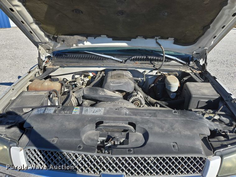 image for item ED2133 2003 Chevrolet Silverado 1500 pickup truck