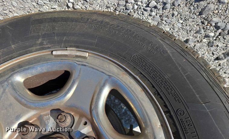 image for item ED2133 2003 Chevrolet Silverado 1500 pickup truck