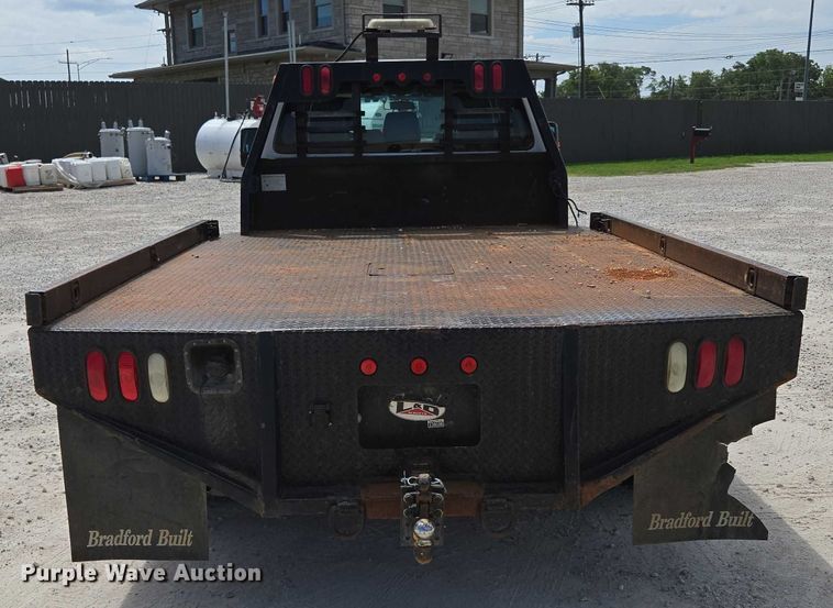 image for item ED2137 2013 Ford F550 Super Duty Crew Cab flatbed truck