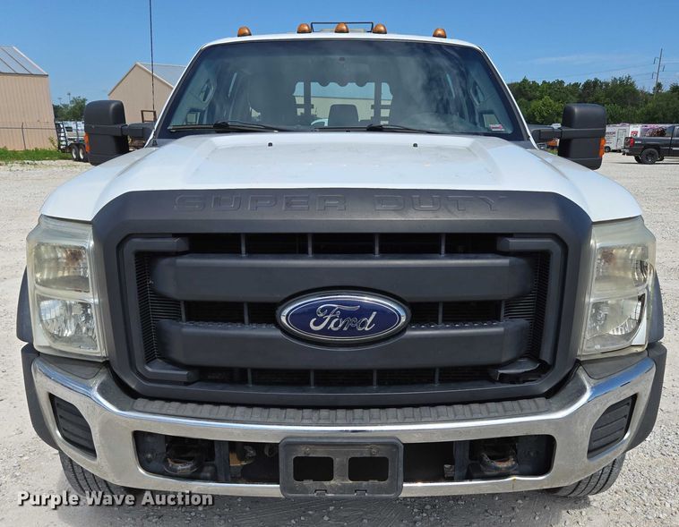 image for item ED2137 2013 Ford F550 Super Duty Crew Cab flatbed truck