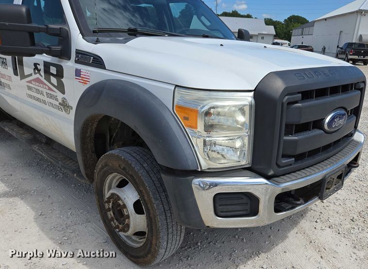 image for item ED2137 2013 Ford F550 Super Duty Crew Cab flatbed truck