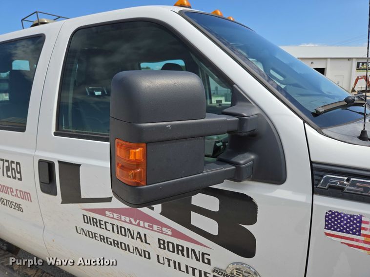 image for item ED2137 2013 Ford F550 Super Duty Crew Cab flatbed truck